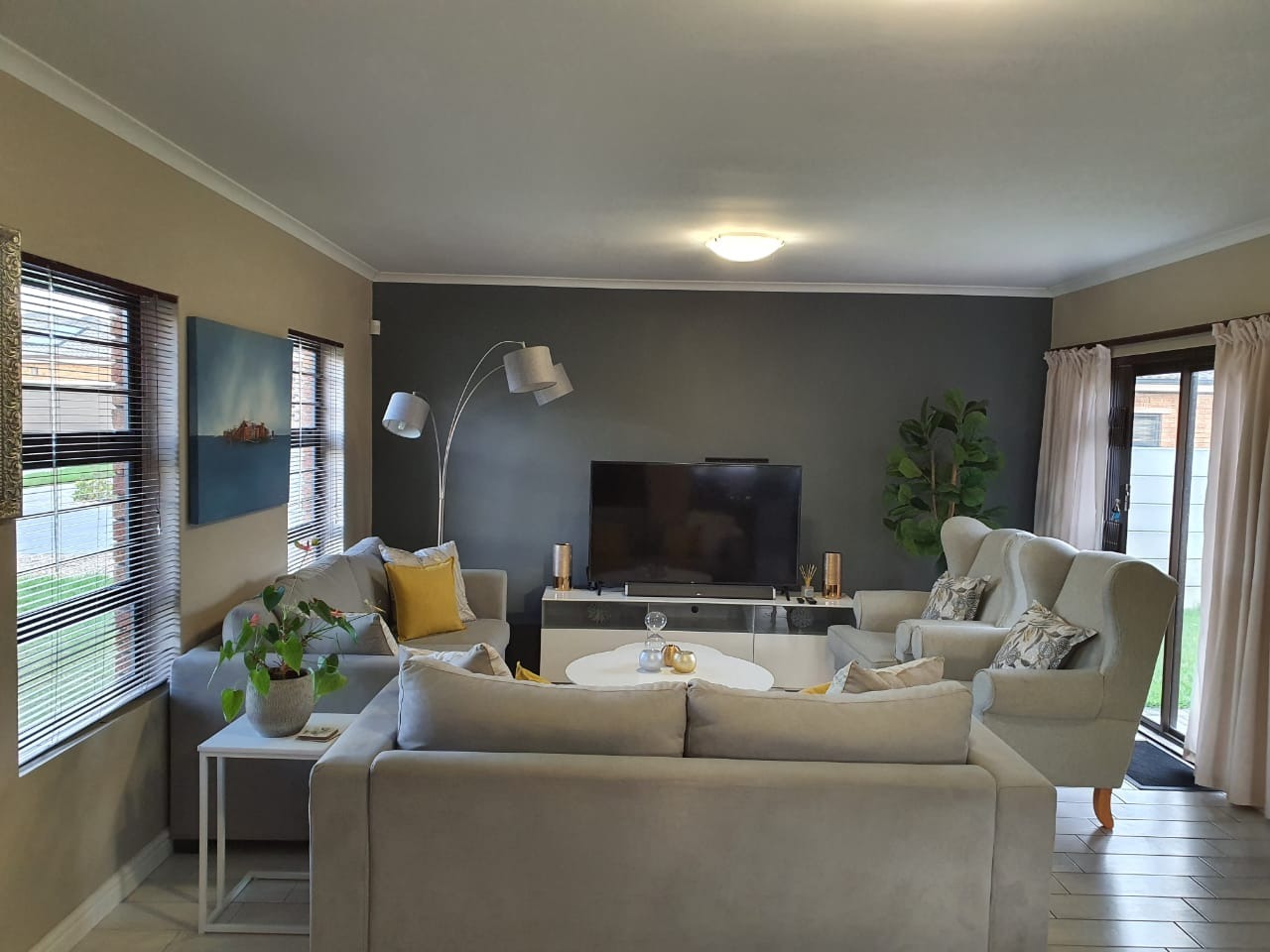 3 Bedroom Property for Sale in Viking Village Western Cape